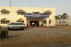 CG School News: राशि की कमी नहीं फिर भी… 705 स्कूलों में नहीं बन सका
बाउंड्रीवॉल, कई बार हो चुकी चोरी की घटनाएं - image