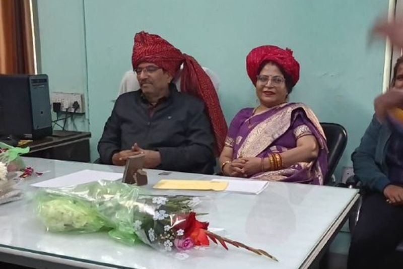 पति के फेयरवेल में शामिल होने गई पत्नी की हृदयाघात से मौत