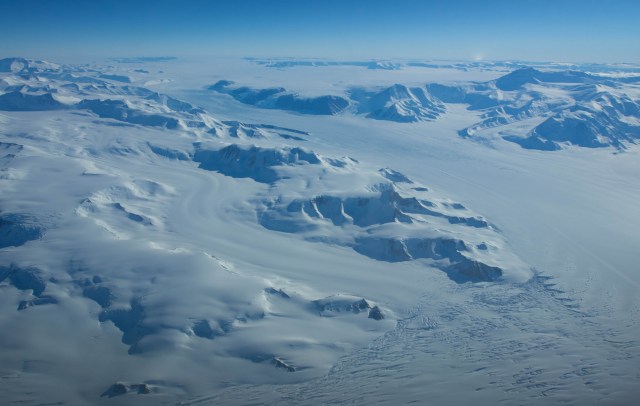 eastern antarctic plateau