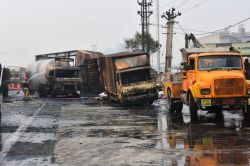 Jaipur Fire Incident Updates: टैंकर ब्लास्ट में पांच की मौत,पचास घायल, जानें
पल-पल की अपडेट जानकारी - image