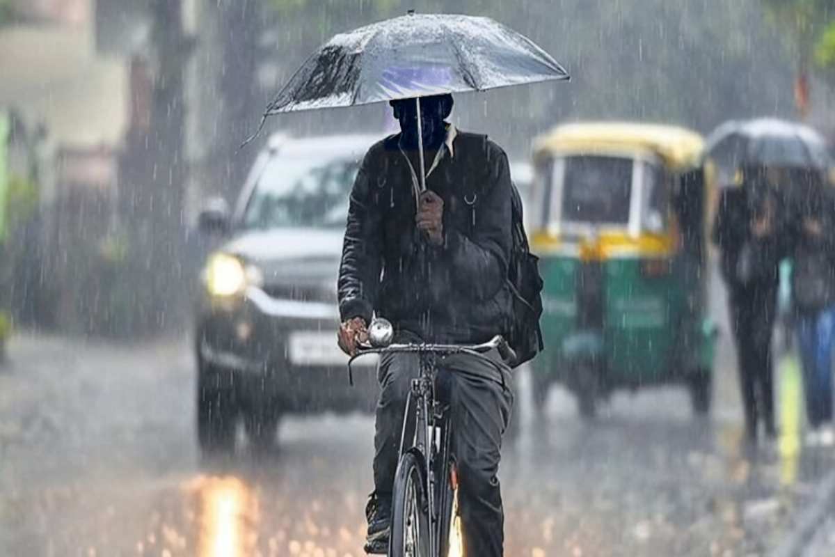 UP Weather Alert: यूपी में ठंड बढ़ने के साथ-साथ घना कोहरा और बारिश का अलर्ट, 27
दिसंबर तक गरज के साथ बौछारें पड़ने की संभावना