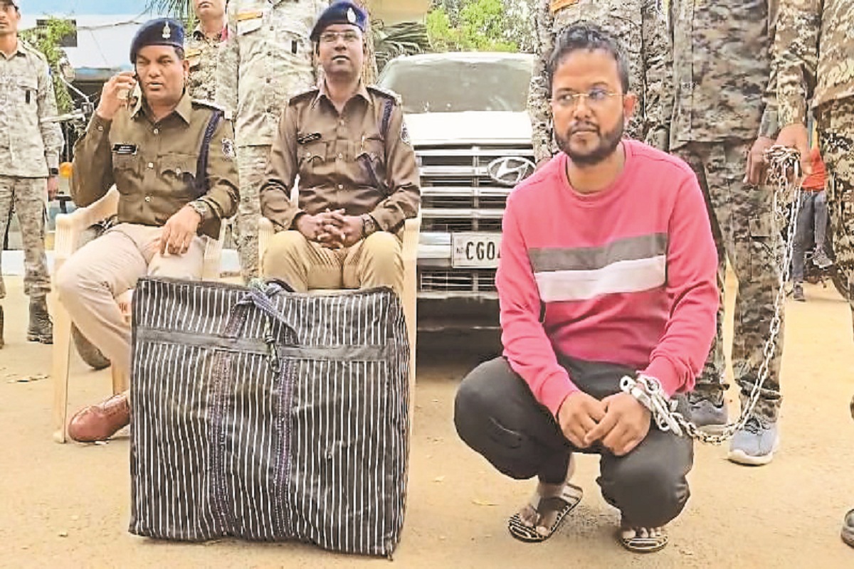 Crime News: पुलिस की फिर बड़ी कार्रवाई, सवा दो लाख रुपए के गांजा के साथ आरोपी गिरफ्तार