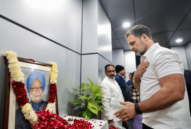 Rahul Gandhi pays floral tribute to Dr Manmohan Singh during the CWC Meeting