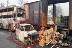 Jaipur Tanker Blast: जयपुर टैंकर ब्लास्ट में रिटायर IAS लापता, कार जलकर राख; DNA
से होगी पहचान - image