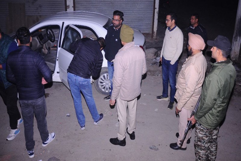 Police arrests those who drink alcohol in the open