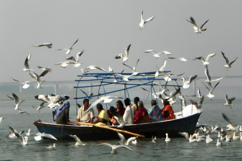 नाविकों को राहत: किराए में 50% बढ़ोतरी