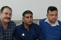 पुलिस वाले को भारी पड़ गई दोस्ती, दोस्त के बदले ली 50 हजार की रिश्वत, लोकायुक्त
ने रंगे हाथों दबोचा - image