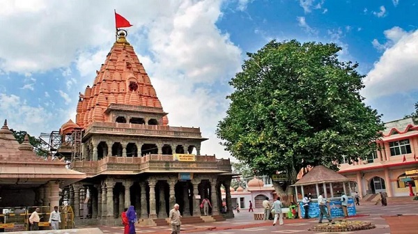 उज्जैन का महाकाल मंदिर (फोटोः सोशल मीडिया)