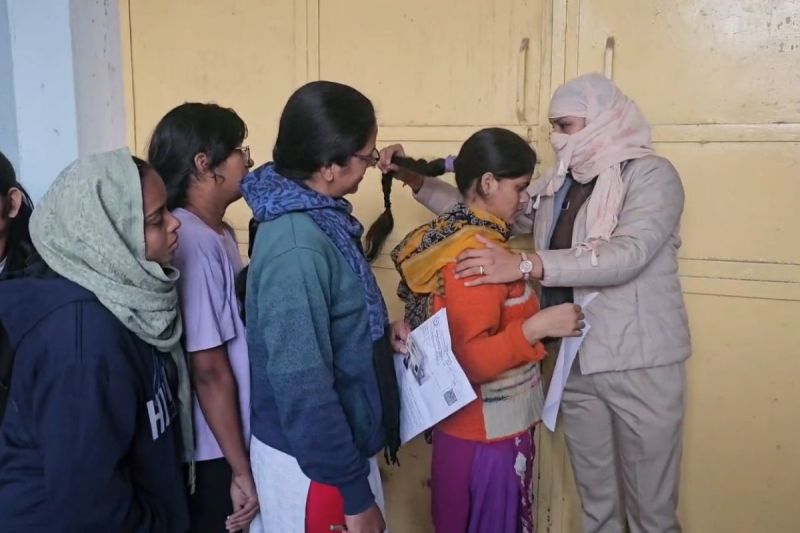 pashu paricharak bharti 2024: The candidates were asked to remove their bangles and toe rings