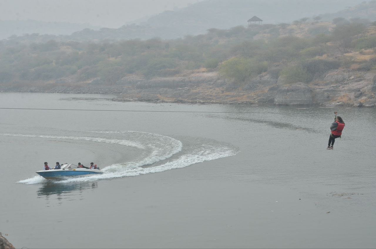 जोधपुर में पर्यटकों की बहार… किला, झालरा, ब्ल्यू सिटी को निहारा, झील में बोटिंग
का उठाया लुत्फ