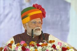 Rajasthan News: मोदी ने भाषण रोक कैमरामैन को ऐसा क्यों बोला “प्लीज आप अपना कैमरा
दूसरी तरफ ले जाइए” - image