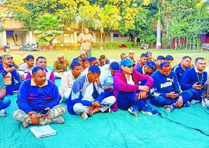 साइबर सेल के एक्सपर्ट जगदीश चन्द शर्मा व साइबर थाने के एक्सपर्टस दिग्विजय ने साइबर क्राइम से सुरक्षा को लेकर कई तरह की जानकारी दी