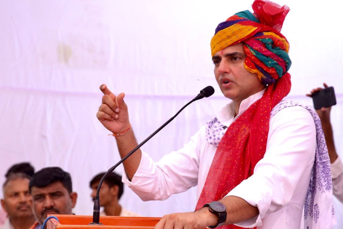 Rajasthan Politics: ‘कड़वे बोल बोलकर कोई नहीं जा सकता आगे’, भाजपा प्रदेश प्रभारी
को सचिन पायलट का जवाब