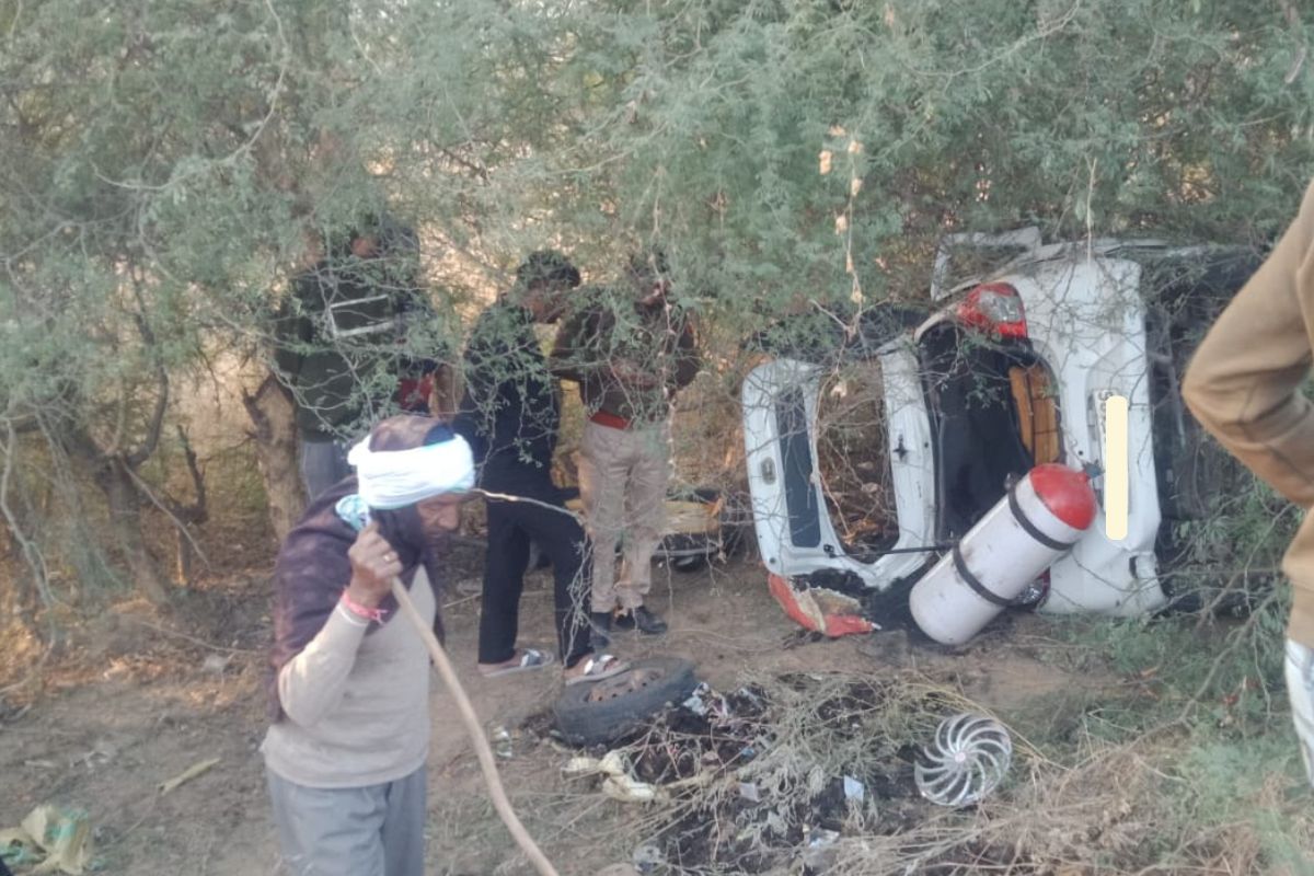 Rajasthan Road Accident: सालासर जा रहे श्रद्धालुओं की कार पलटी, दो महिलाओं की
मौत, 5 जयपुर रैफर