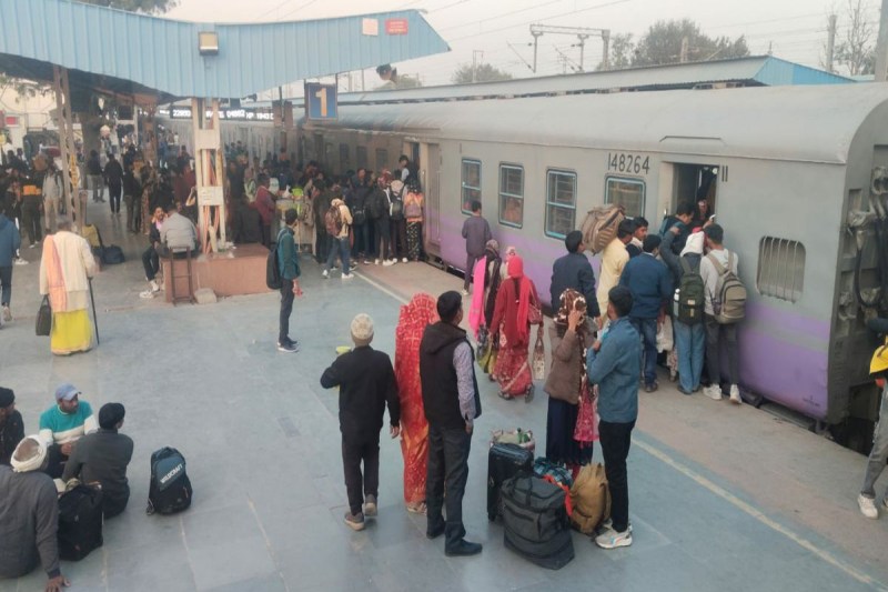 theft in aravali express