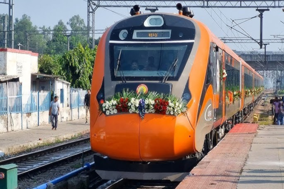 Railway News: वाराणसी-नई दिल्ली वंदे भारत एक्सप्रेस का शॉर्ट ओरिजिनेशन: रेल
प्रशासन की संवेदनशील पहल