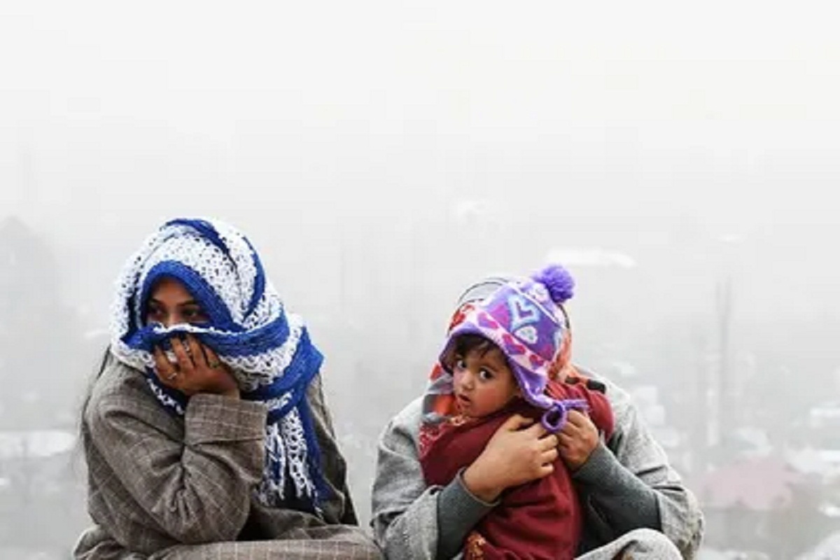 Smog & Cold Waves in Rajasthan; पौष मास में कड़ाके की सर्दी, धुंध छाई… फतेहपुर @
-0.5 डिग्री सेल्सियस