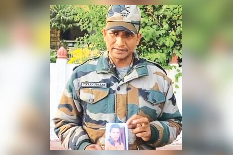 Soldier father his missing son
