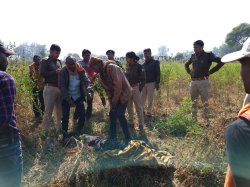 संदिग्ध परिस्थितियों में मिला युवक का शव, परिजनों ने जताई हत्या की आशंका - image