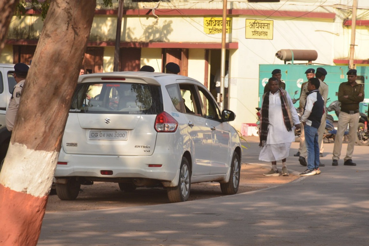 CG News: 4 फरवरी तक जेल में रहेंगे पूर्व मंत्री कवासी लखमा, ED कर रही है पूछताछ,
देखें तस्वीरें…