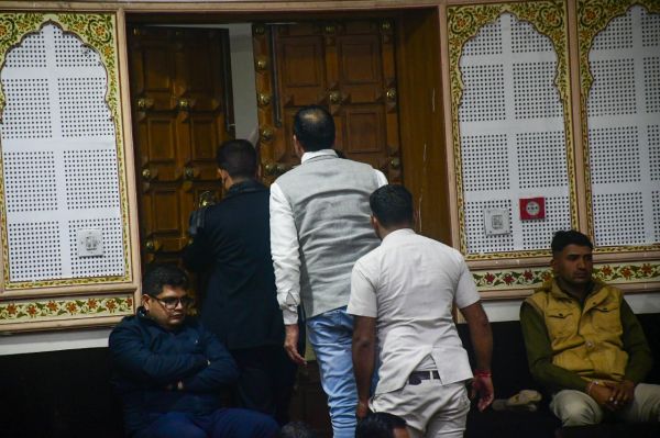 Greater nagar nigam meeting