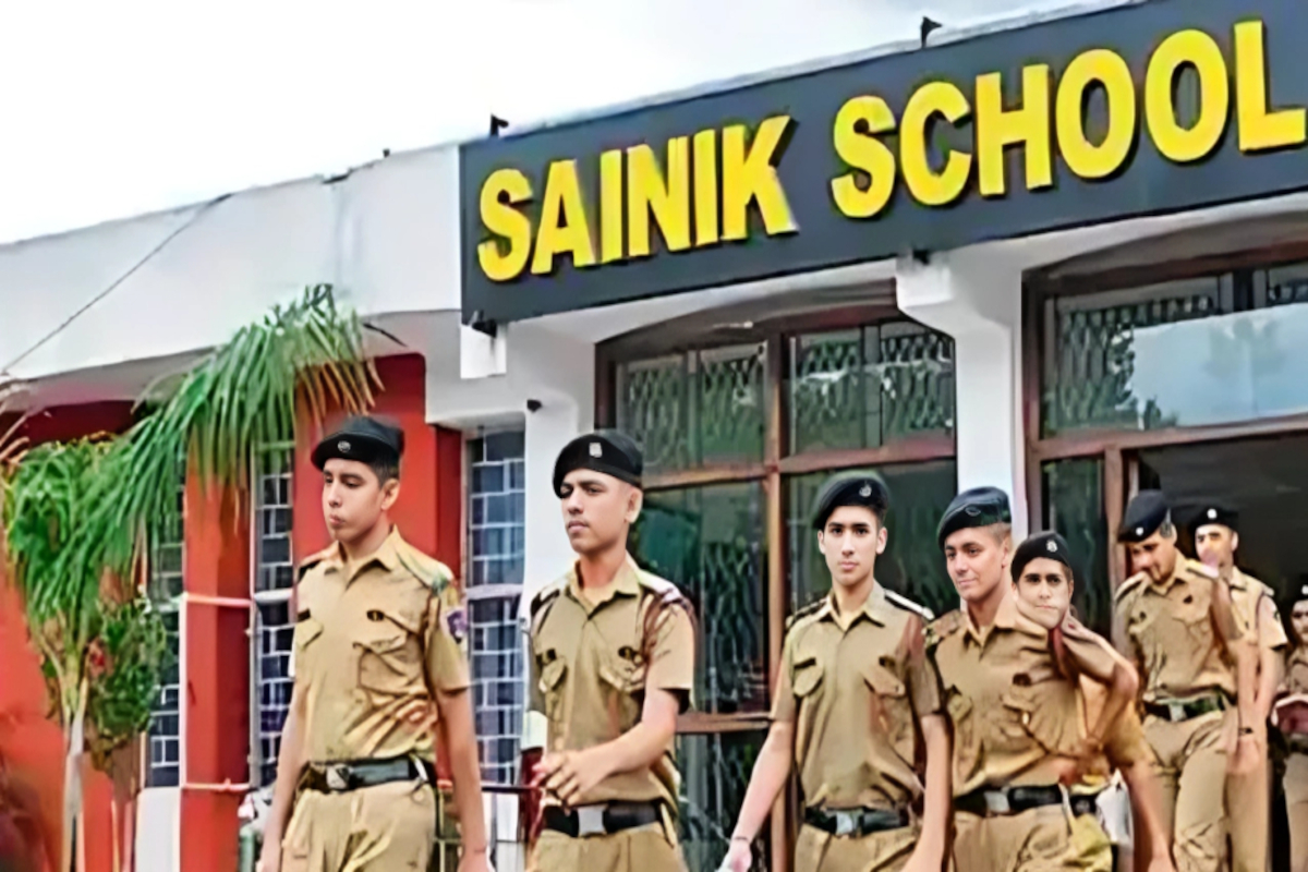 Sainik School Admission: सैनिक स्कूल में प्रवेश के लिए आवेदन की तिथि बढ़ी, 23
जनवरी तक करें आवेदन