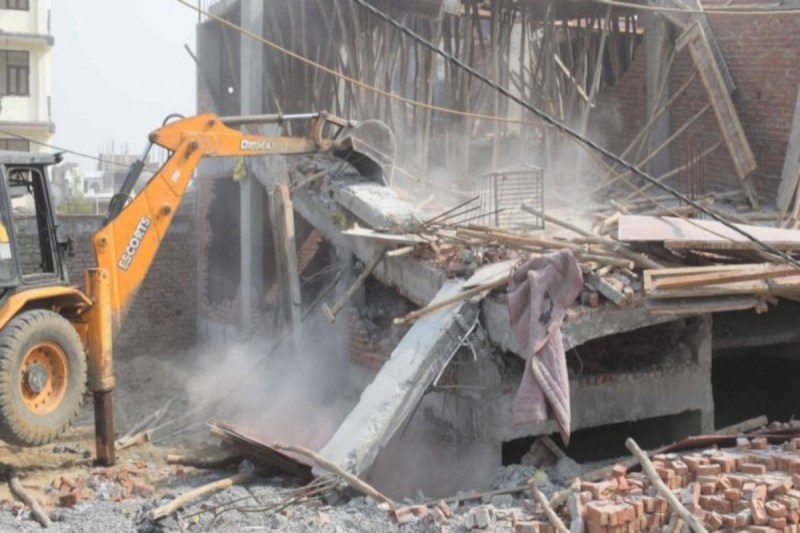 Lucknow Baba bulldozer