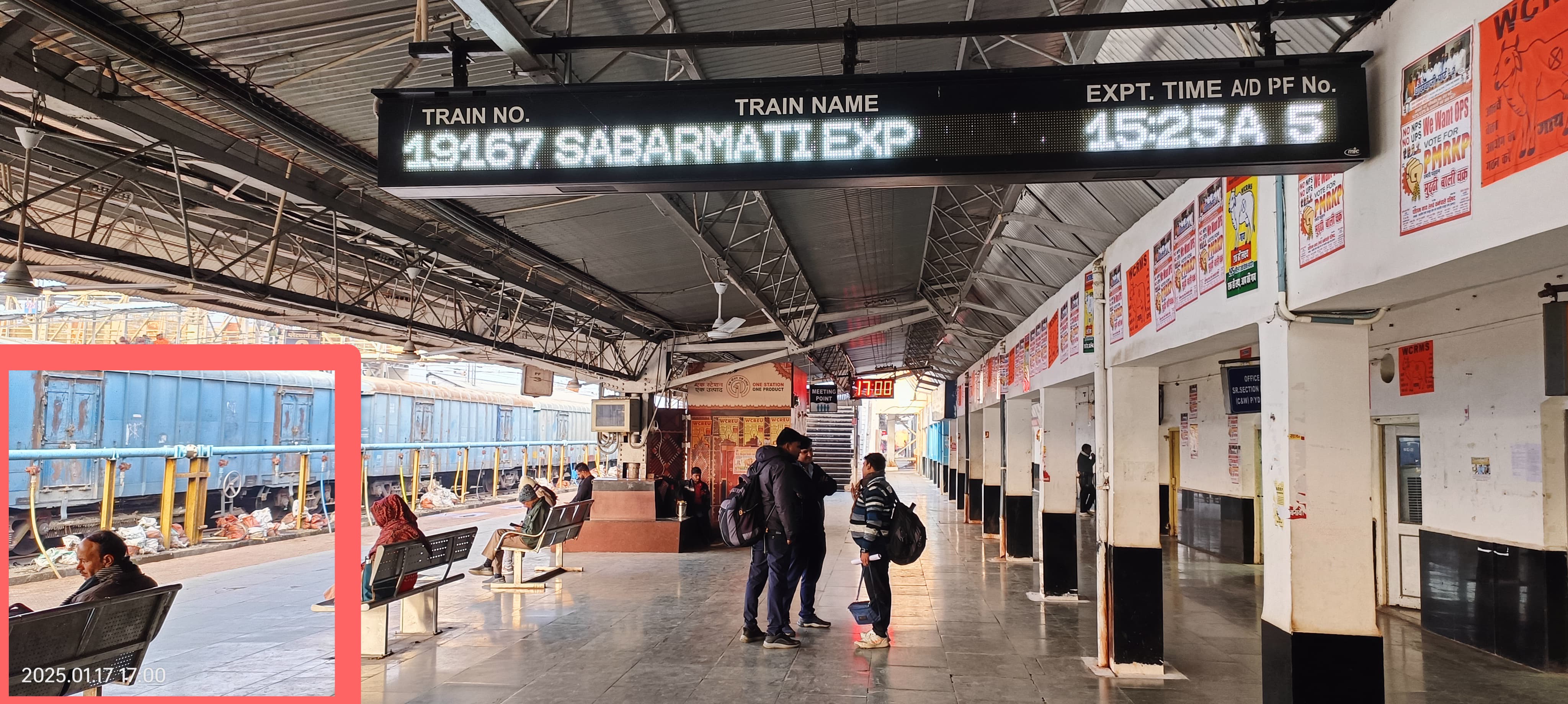 The faulty display board at the station has become a headache for officers for one and a half years.
