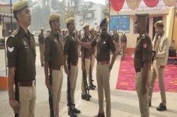 Mau News: पुलिस अधीक्षक ने किया थाना सरायलखंसी का निरीक्षण, कमियों को दूर करने
का दिया निर्देश - image