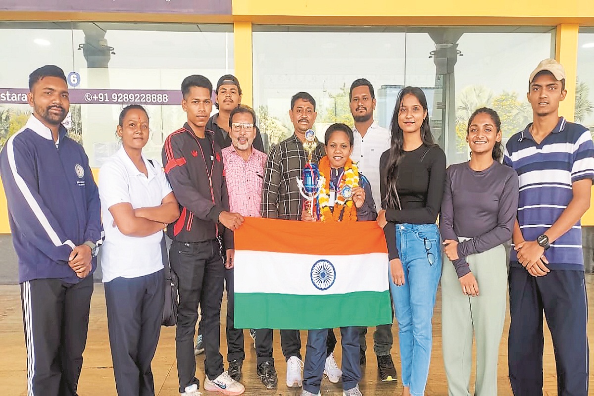 Thai Boxing Championship में दंतेवाड़ा की टिकेश्वरी ने जीते 2 स्वर्ण पदक, नेपाल
और भूटान से भी पहुंचे थे खिलाड़ी