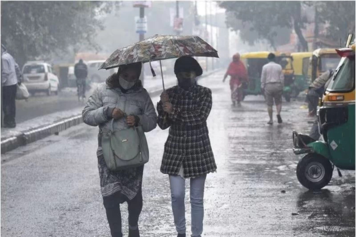 Lucknow Today Weather: सर्द हवाओं का जोर, बारिश का अनुमान: फरवरी में फिर बढ़ेगी
ठंडक