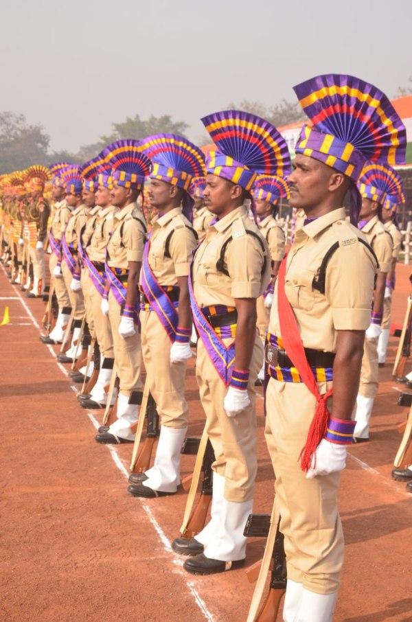 Raipur News: पुलिस ग्राउंड में फुल ड्रेस रिहर्सल, देखें तस्वीरें
