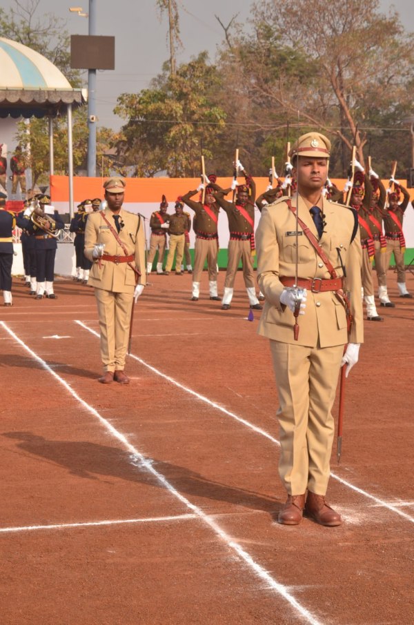 Raipur News: पुलिस ग्राउंड में फुल ड्रेस रिहर्सल, देखें तस्वीरें
