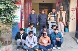 महिलाओं के साथ संदिग्ध अवस्था में मिले 7 युवक, गेस्ट हाउस और होटल पर पुलिस ने
मारा छापा - image