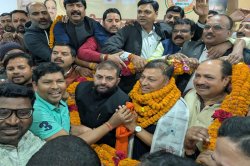 BJP Surguja new president: भारत सिंह सिसोदिया बने भाजपा सरगुजा के नए जिलाध्यक्ष,
फूलमाला पहनाकर समर्थकों ने जताई खुशी - image