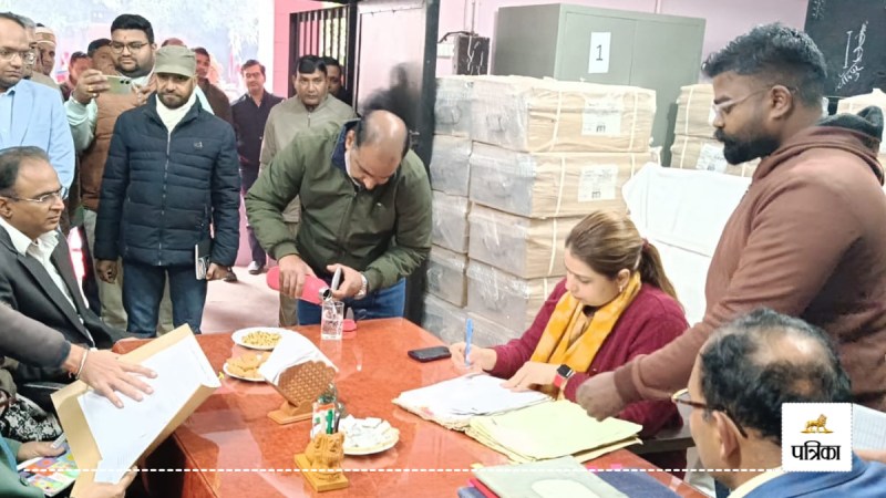 Bijnor new DM Jasjit Kaur takes charge