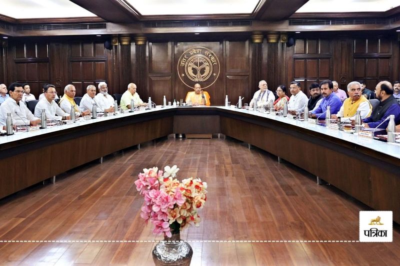 CM Yogi in Mahakumbh