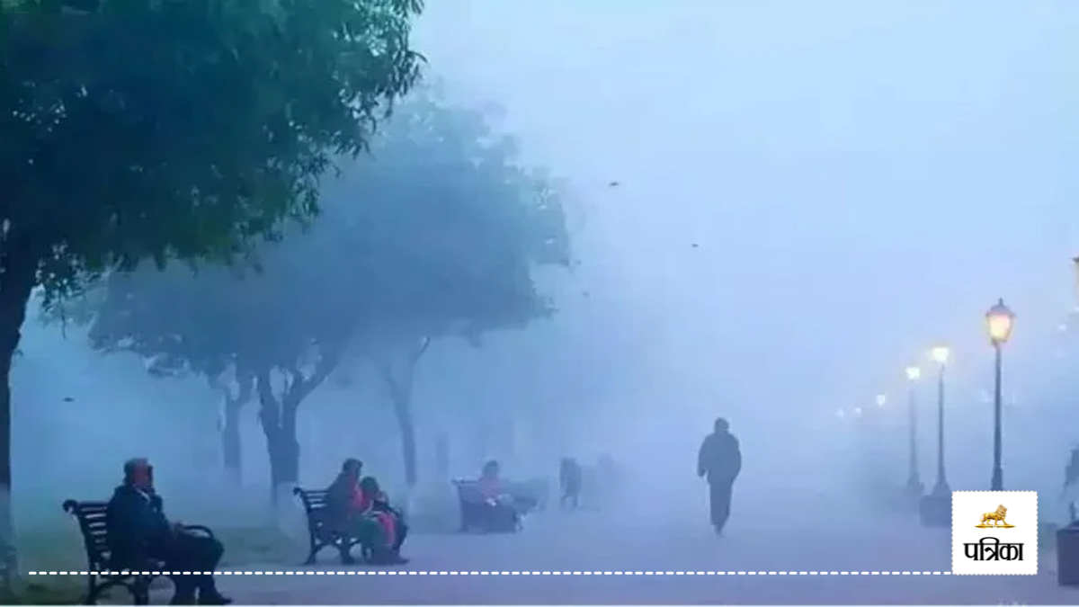 UP Weather: यूपी के 35 जिलों में कोहरे का कोहराम, कई जिलों में हुई बारिश से गिरा
तापमान