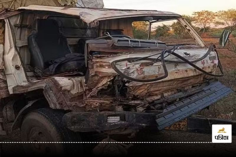 Kawardha Road Accident