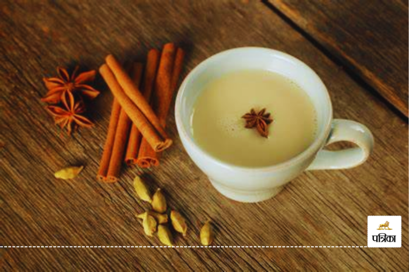 Cinnamon Milk Benefits: Cinnamon milk can give life to weak bones