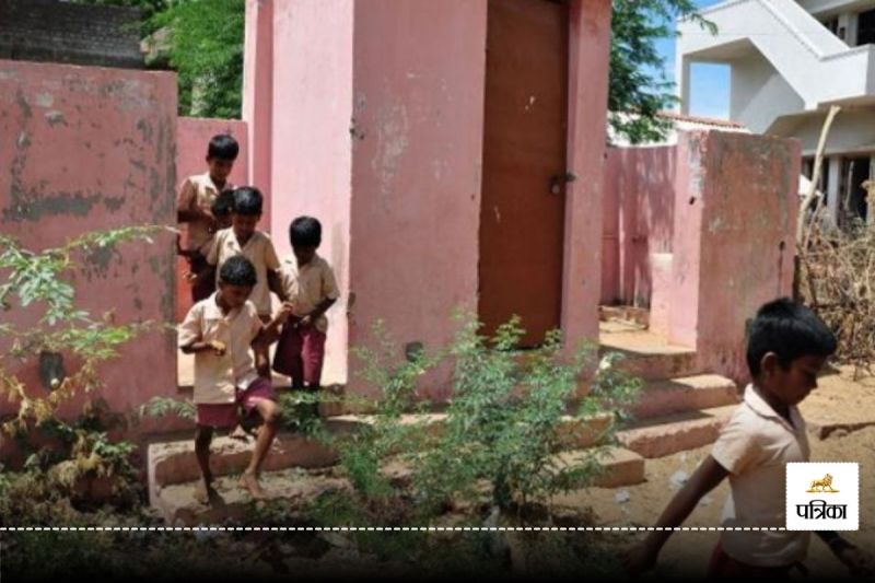 Toilet In School: छत्तीसगढ़ के करीब 4070 स्कूलों में गर्ल्स टॉयलेट ही नहीं! अब बेटियां भी ले सकती हैं कोर्ट का सहारा, जानें कैसे?