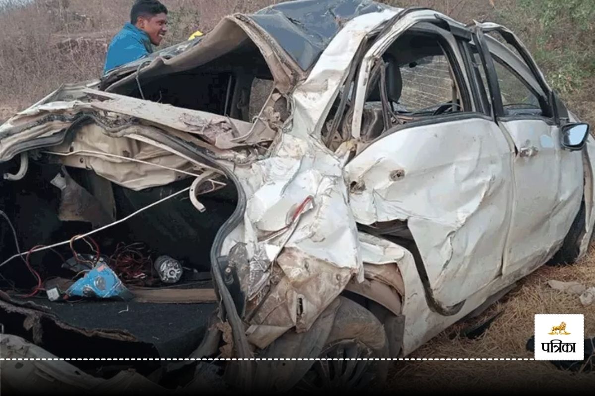 Car Accident: मनाली से छुट्टी मनाकर लौट रही युवतियों की दर्दनाक मौत, डिवाइडर से
टकराकर खाई में गिरी कार, चालक गंभीर