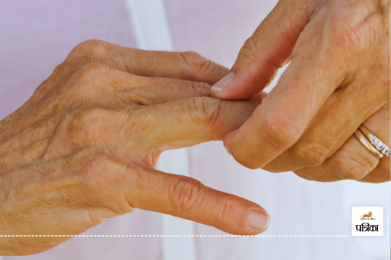 pain in the fingers and toes