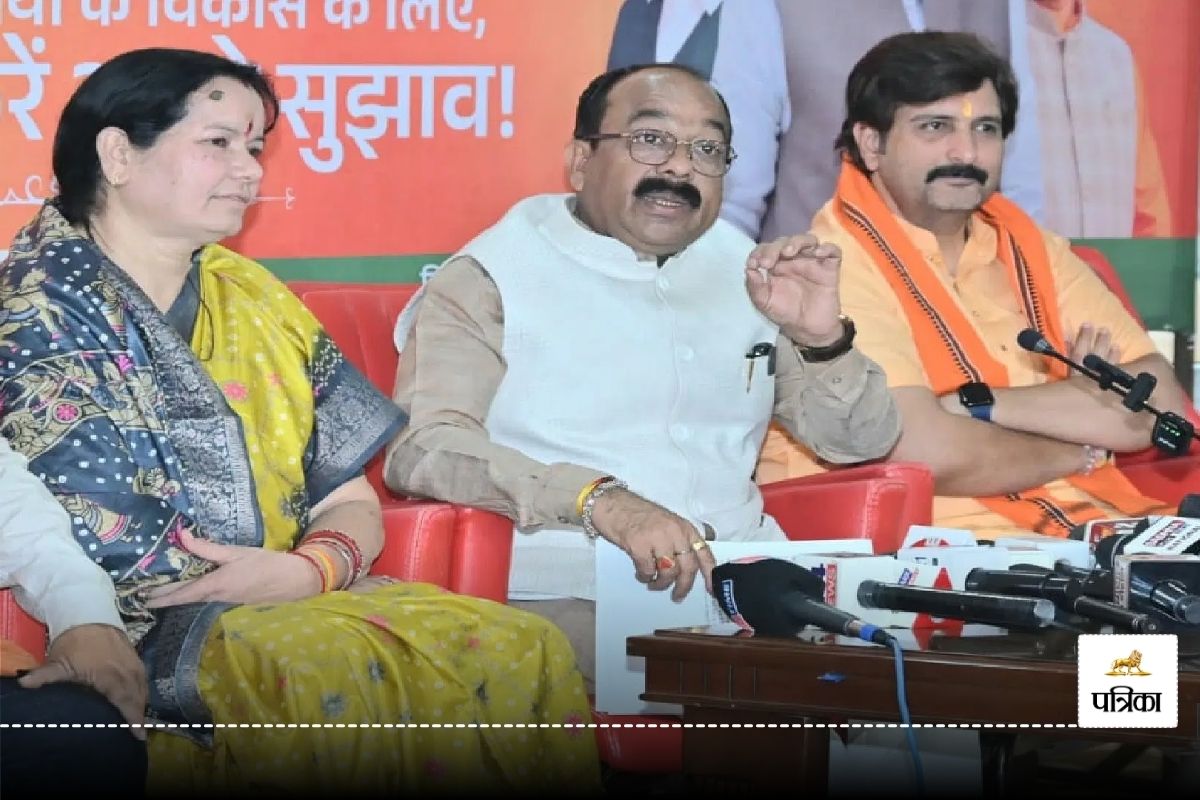 CG Election 2025: डिप्टी Cm साव ने कांग्रेस पर किया वार, बोले – निकाय चुनाव के पहले ही हार मान लें तो अच्छा है…