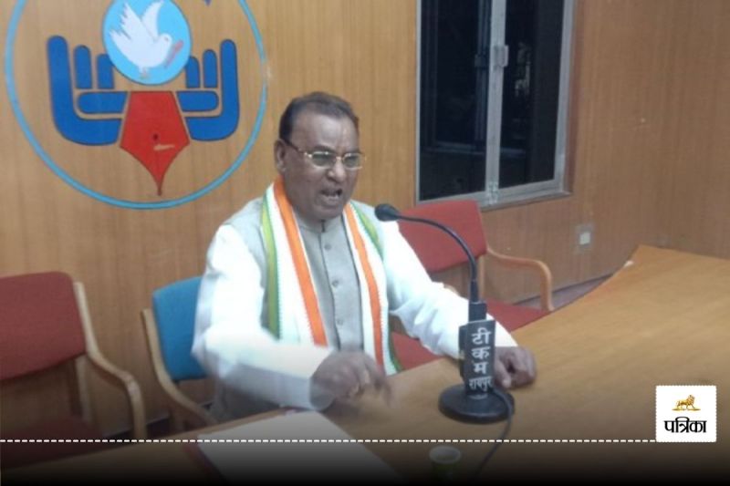 PR Khute Resign from Congress