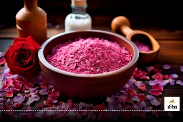 Curd And Rose Petal Face Pack