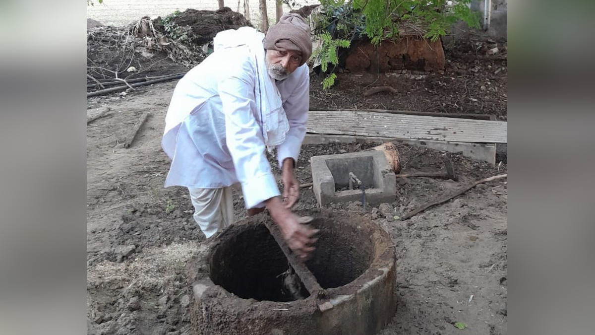 राजस्थान में इस किसान ने लगाया गजब का दिमाग, गोबर से शुरू किया यह काम, बदल गई
तकदीर