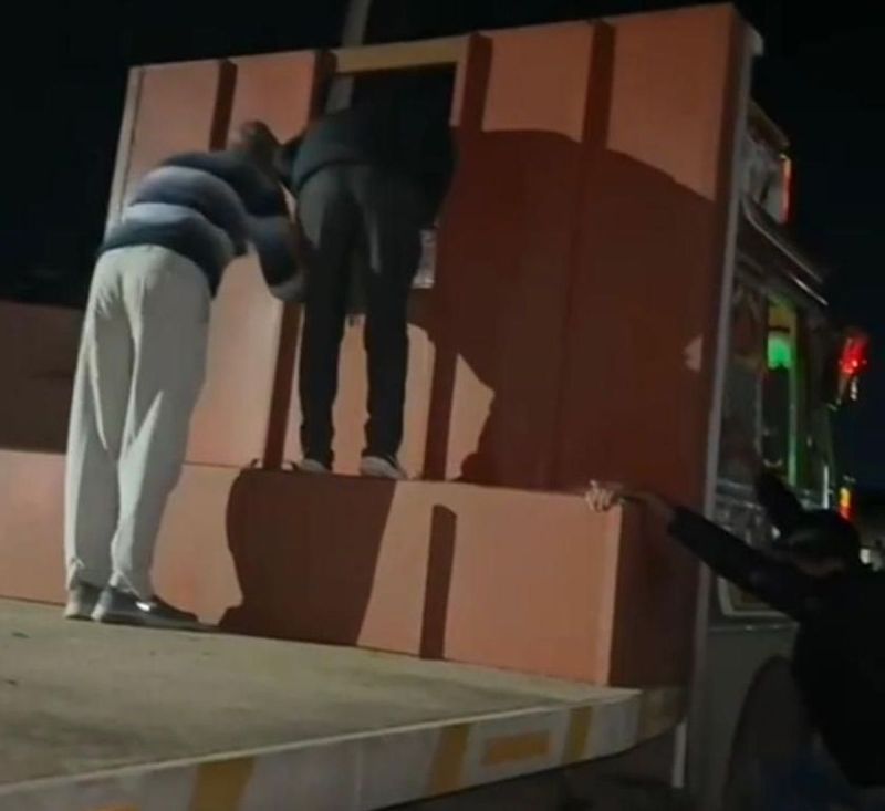 Gaanja smuggling in trolla