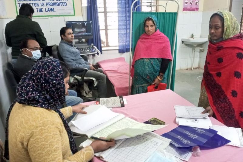 एक वर्ष से बंद पड़ी सोनोग्राफी मशीन शुरू,रोगी खुश