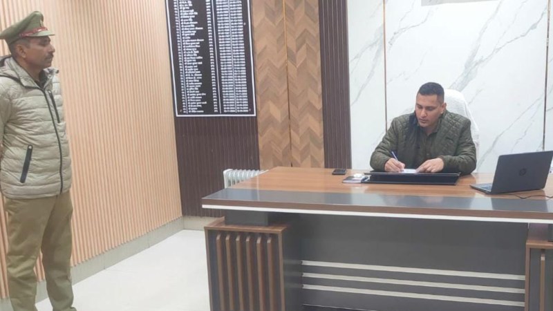 पुलिस अधीक्षक दीपक भूकर